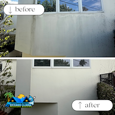 Professional-Solar-Panel-Cleaning-and-House-Wash-in-Manhattan-Beach-CA 0